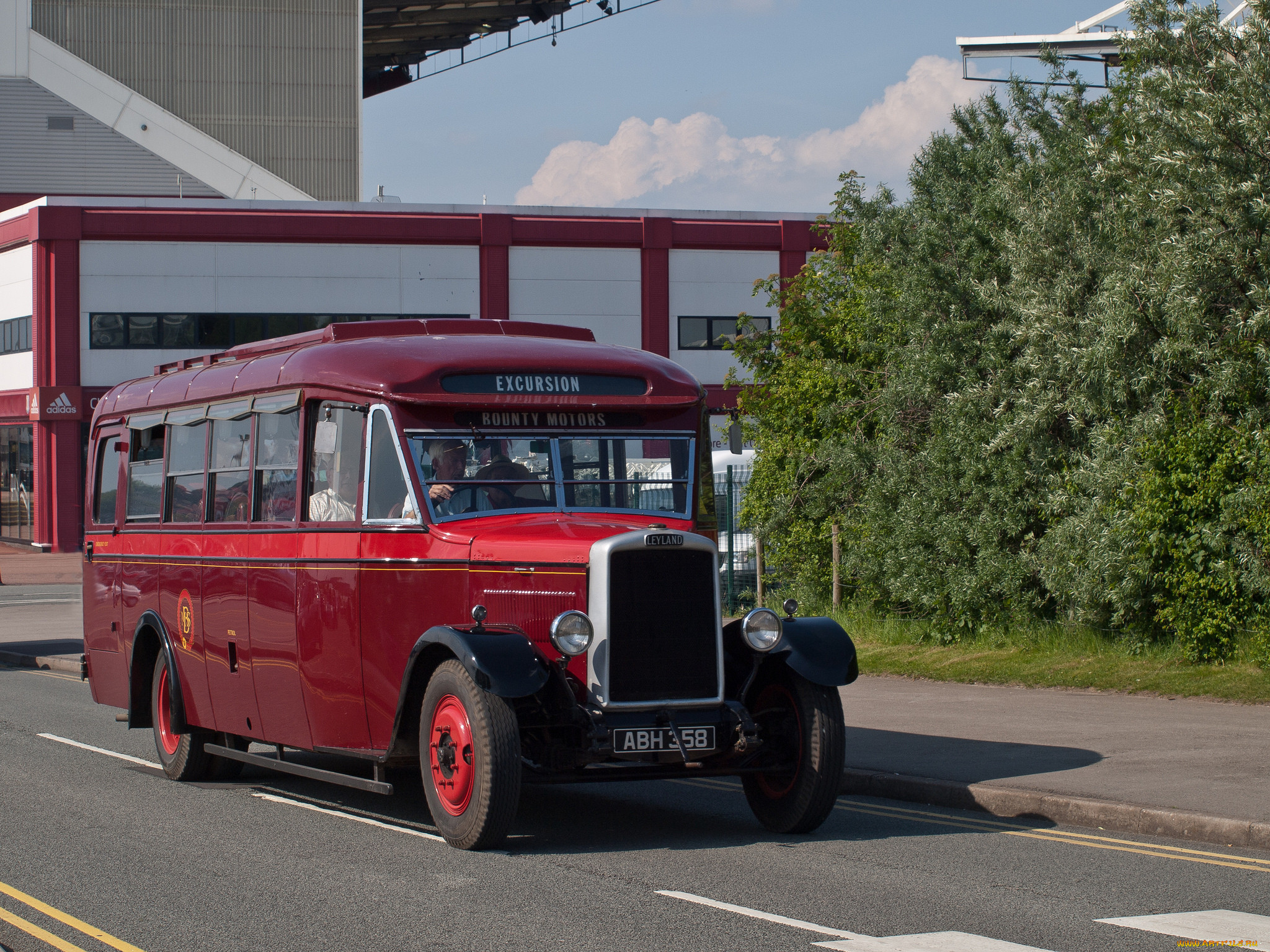 1933 leyland cubduple bounty motors, , , , , 